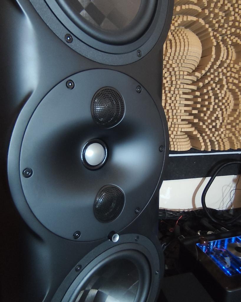 Hi-Fi Challenge Laboratory - Photo 4