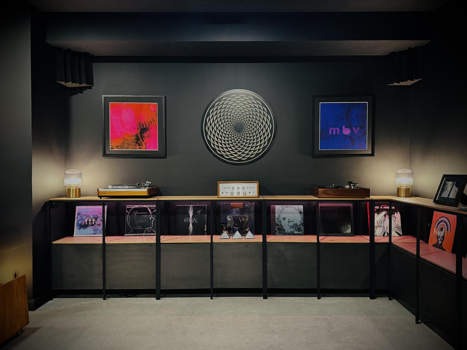 The Music Cave - Photo 8