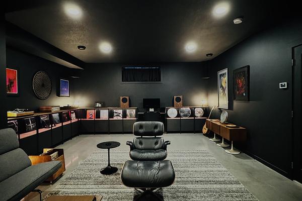 The Music Cave - Photo 4