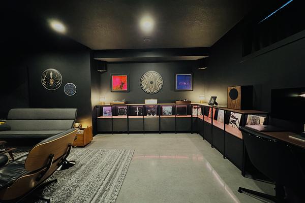 The Music Cave - Photo 2