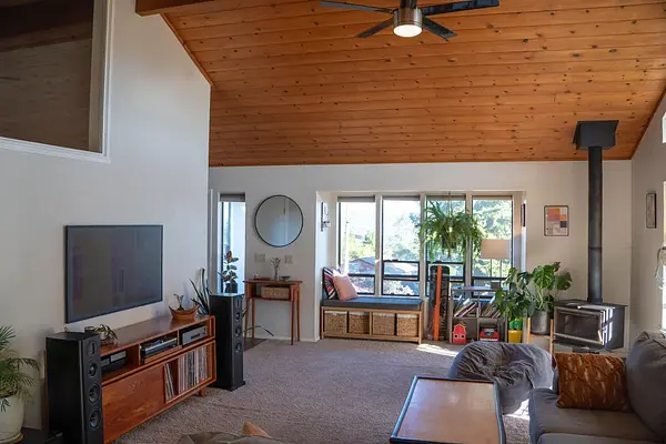 System worth celebrating - Photo 5