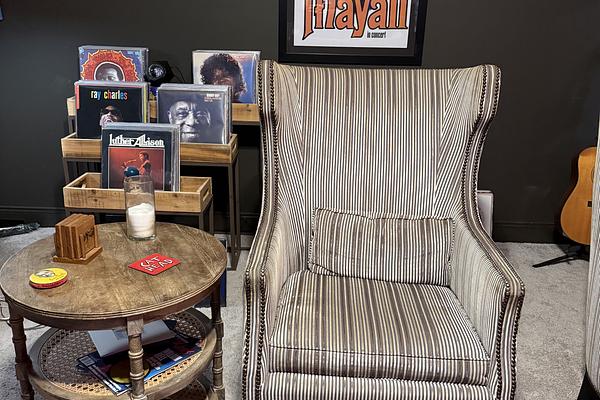 Home of the Evening Spin - Photo 4